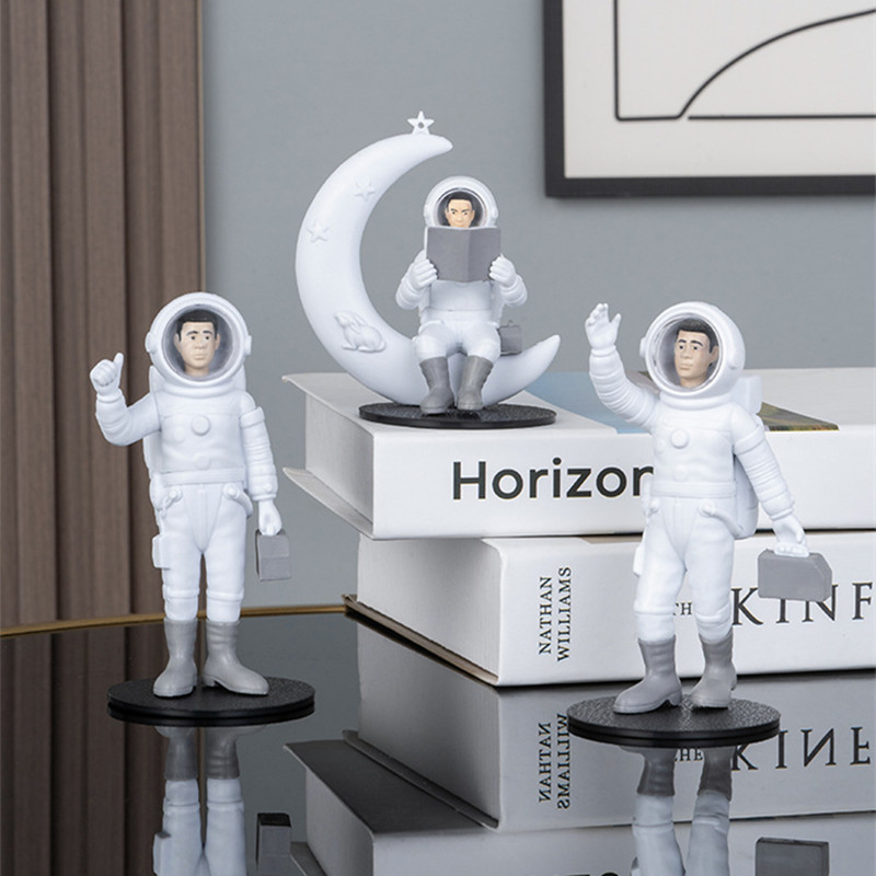 Astronaut Figures Figurines Ta - Kids Education Desk recension och pris